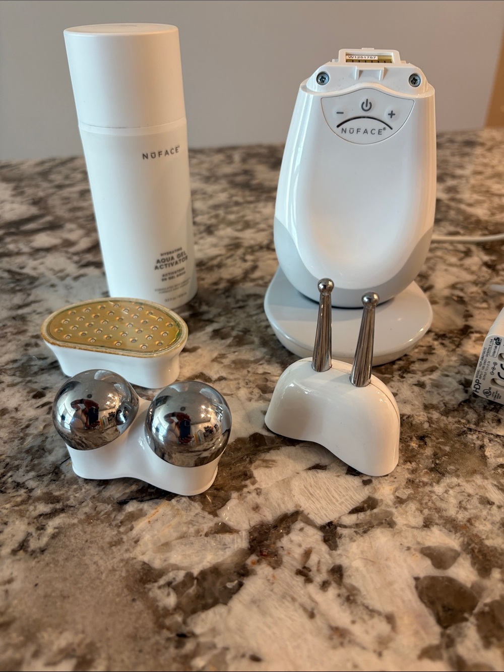 NuFACE Trinity Facial Toning Device + Attachments + Charger + Gel Activator